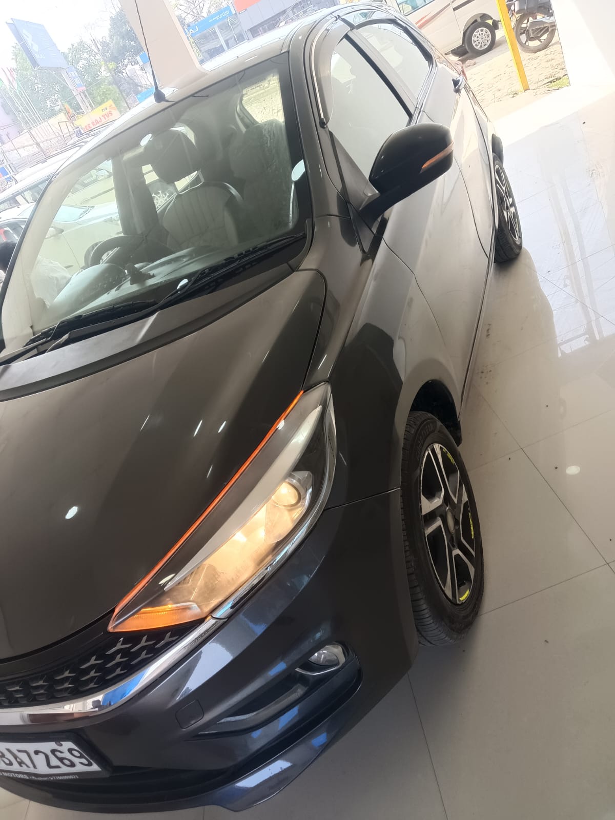 Car Image 7