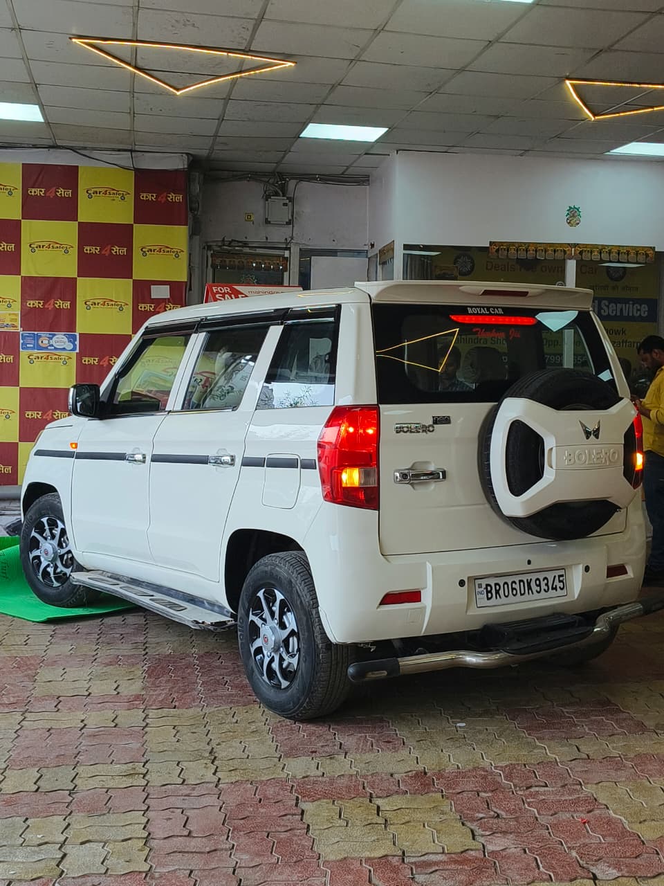Car Image 4