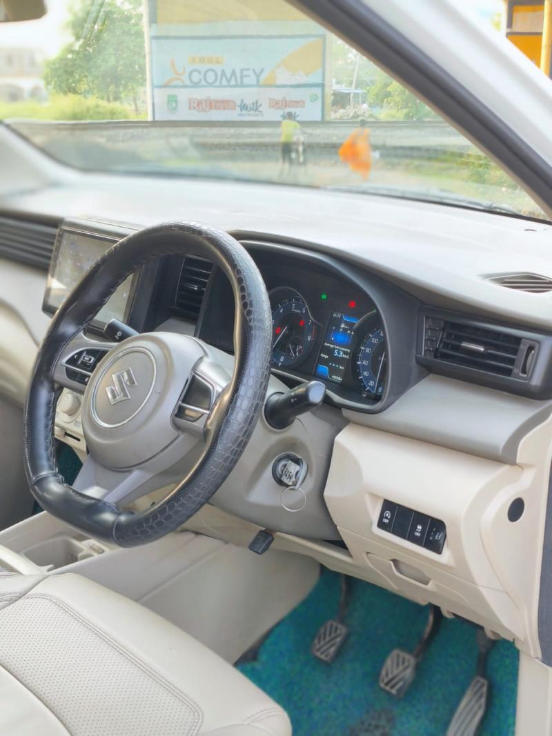 Car Image 6