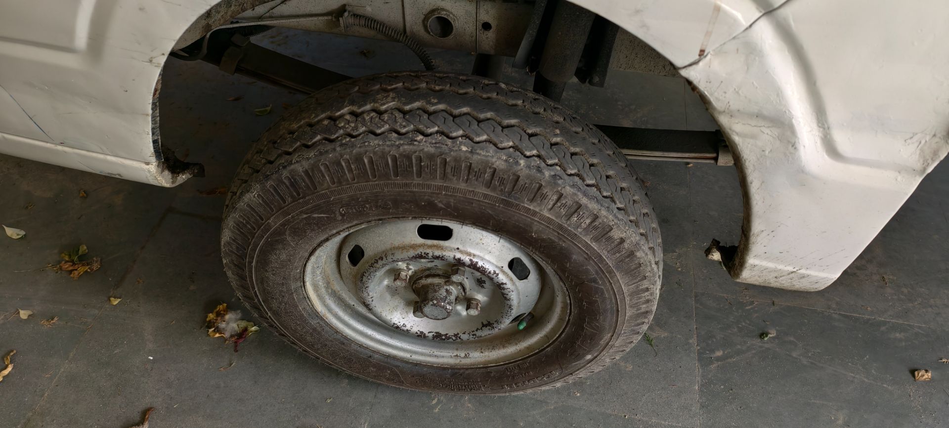 Car Image 9