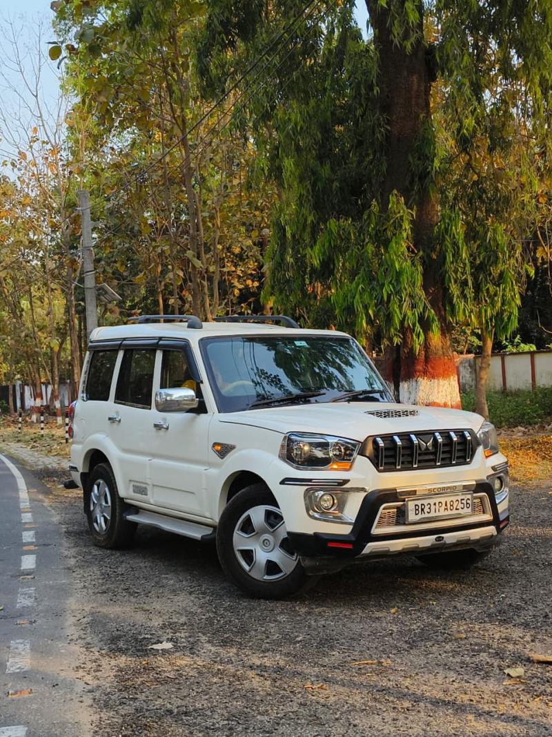 Car Image 8