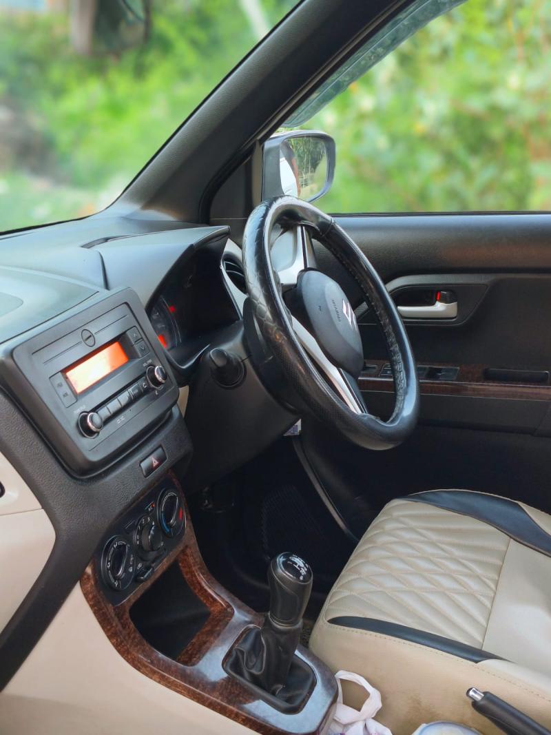 Car Image 6