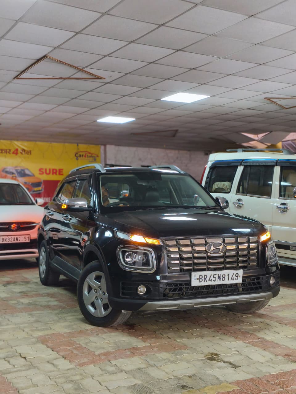 Car Image 9