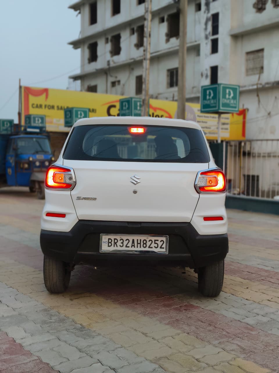 Car Image 7