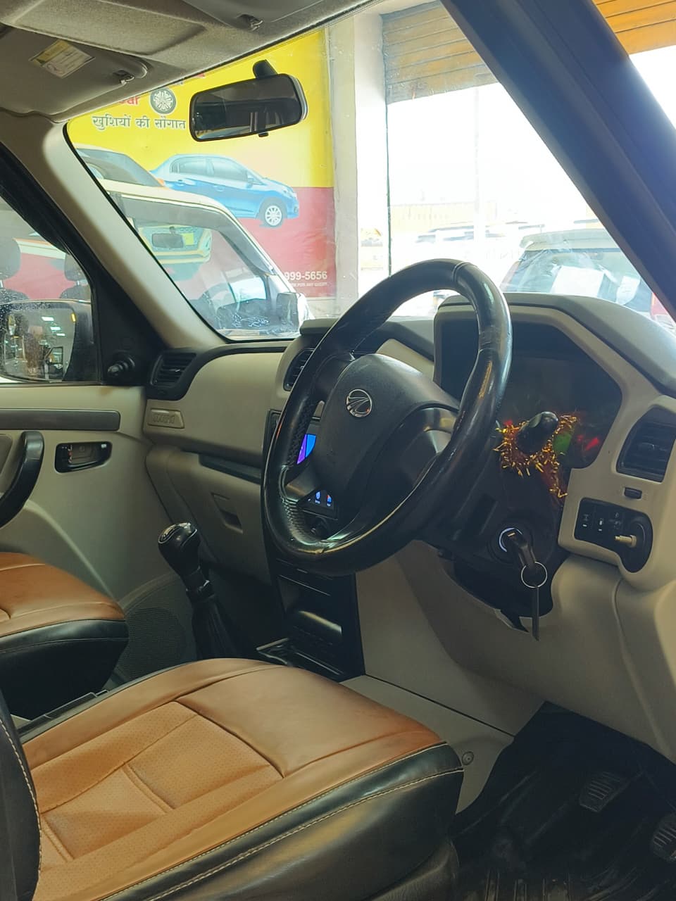 Car Image 4
