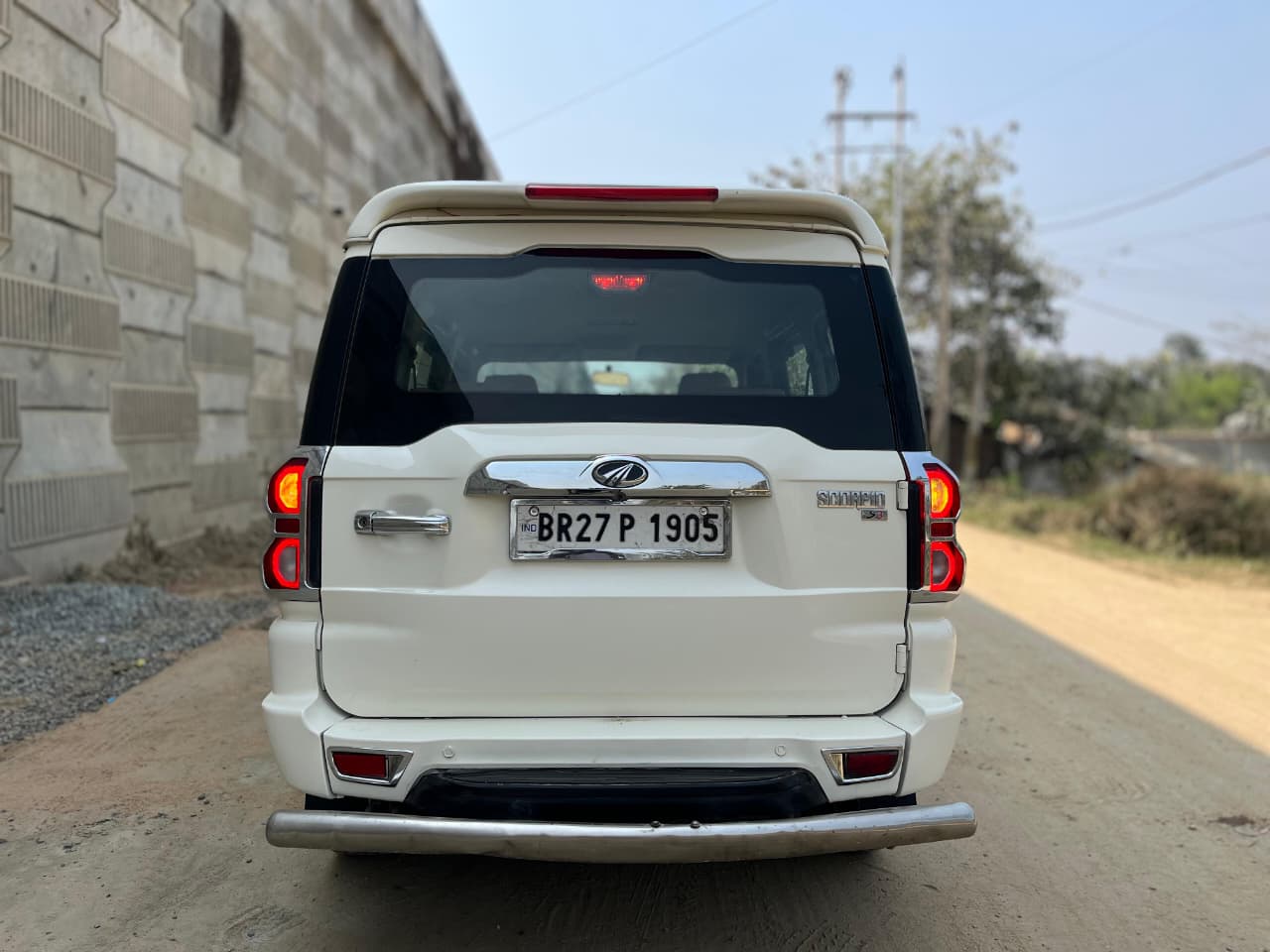 Car Image 9
