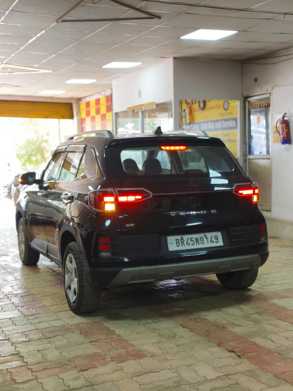 Car Image 5