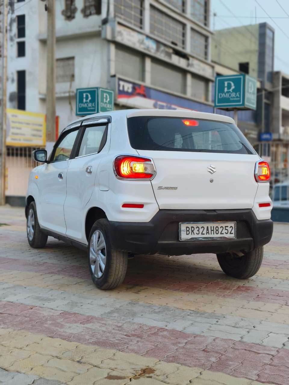 Car Image 5
