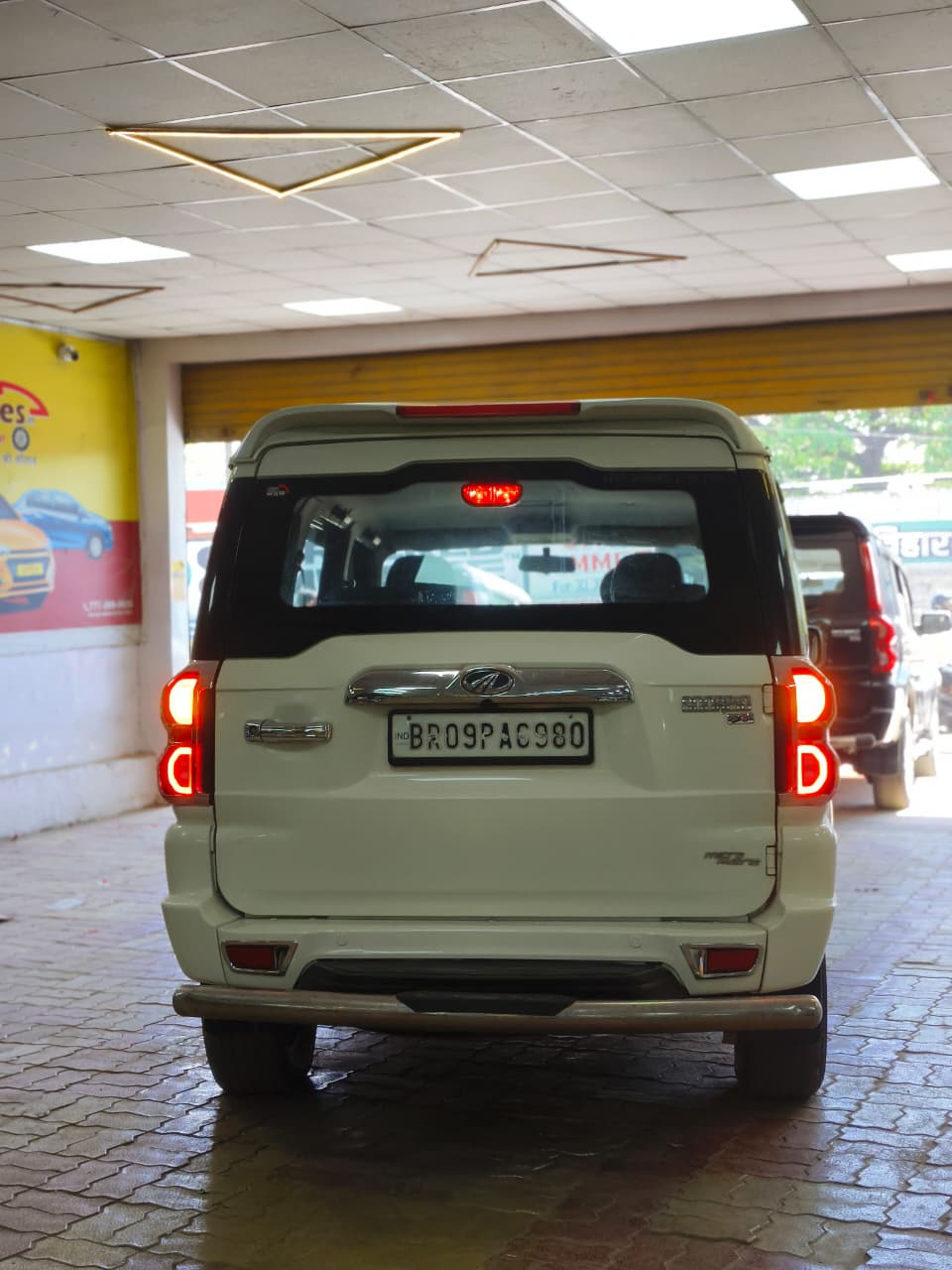Car Image 4