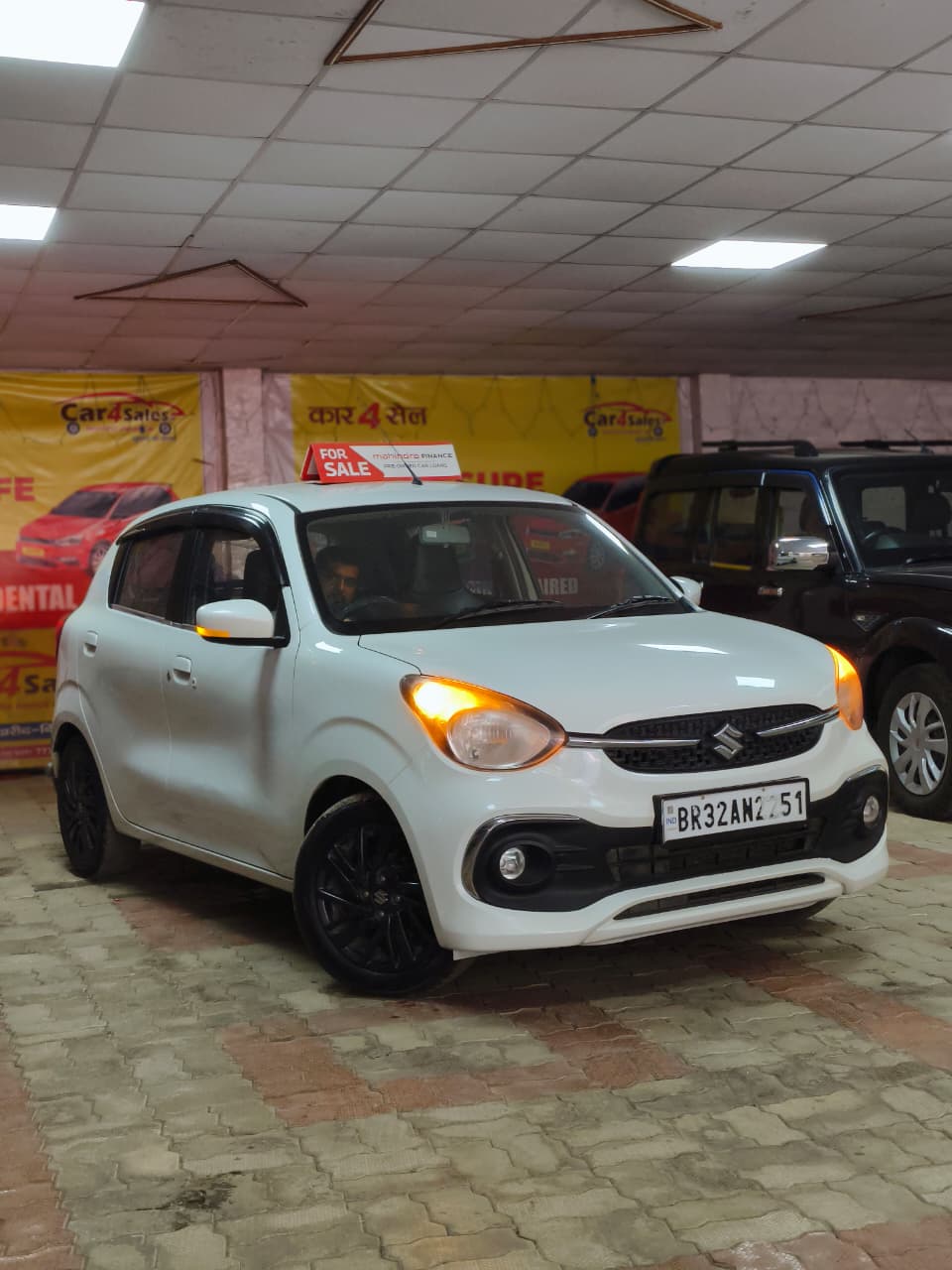 Car Image 9