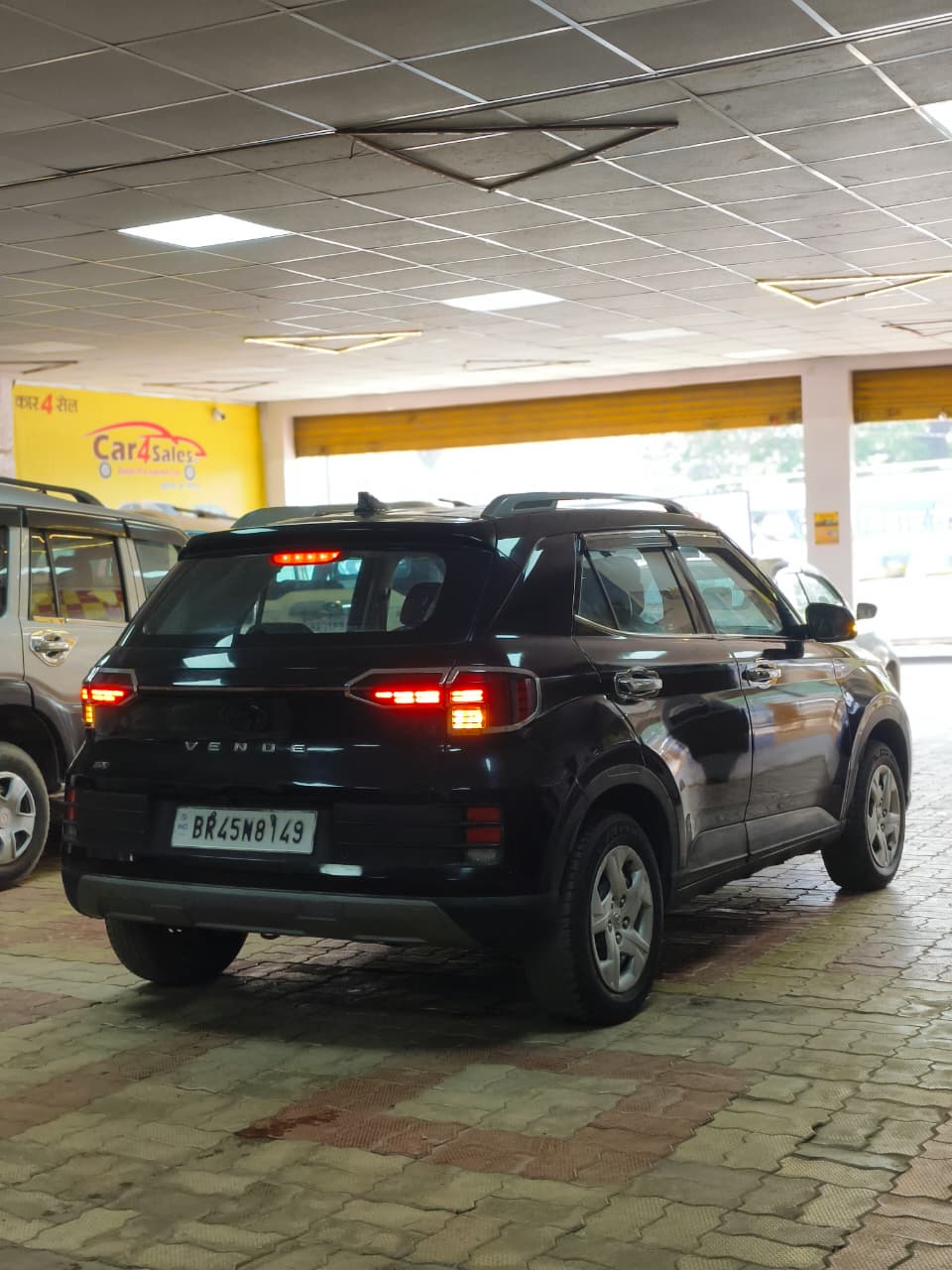 Car Image 7