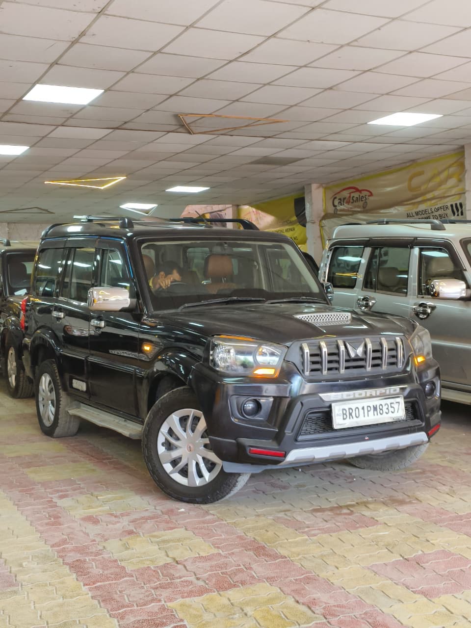 MAHINDRA SCORPIO S5